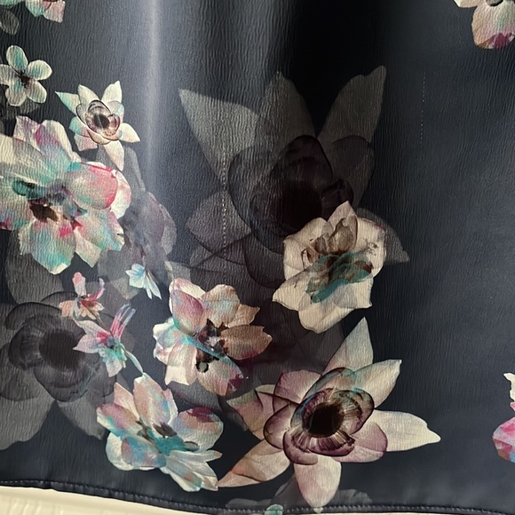 H&M Floral Satin Dress with Cutout in Back - Picture 3 of 4